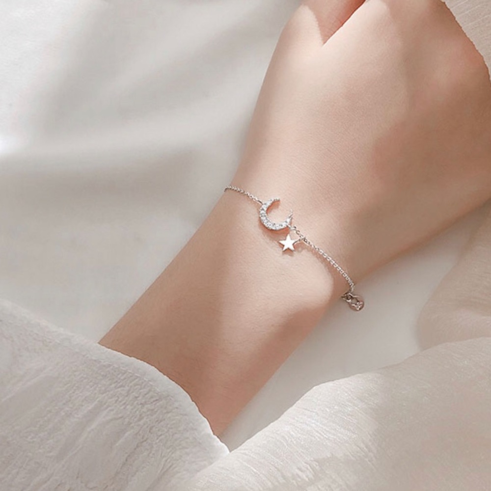 925 Sterling Silver CZ Moon & Star Bracelet